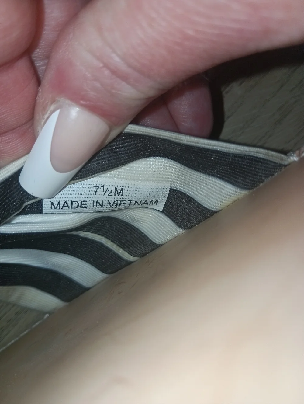 Kate Spade Nautical Stripe Bow Flat Sandals Black Ivory 7.5M - Picture 2 of 6
